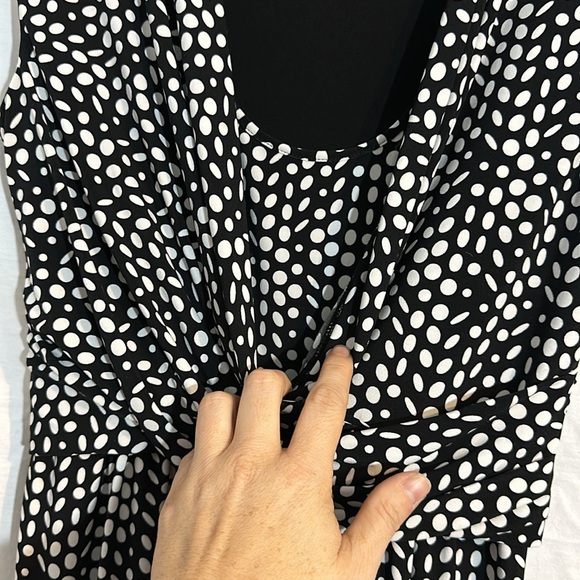 Tommy Hilfiger Sleeveless Black/White Polka Dot Dress - Picture 5 of 8